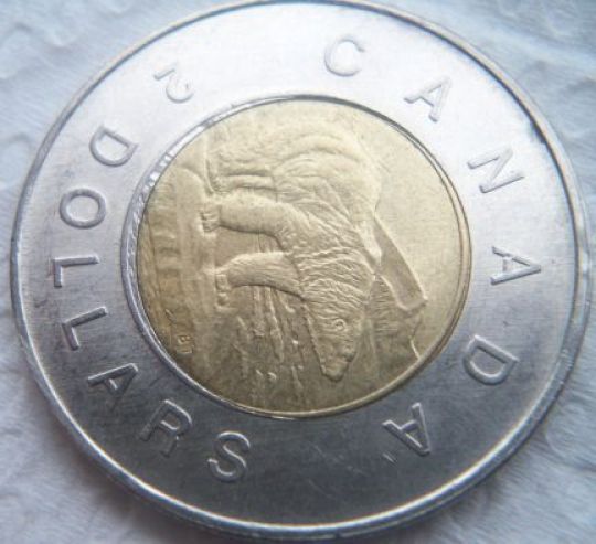 2009-Toonie-Off-Center