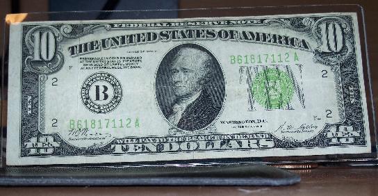 1928-10$-Gold-Note,-Off-Center?