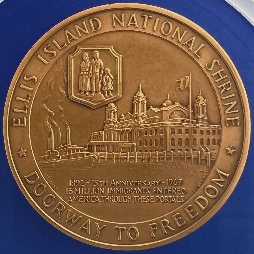 Post-Your-Coins-And-Medals-That-Depict-A-Statue