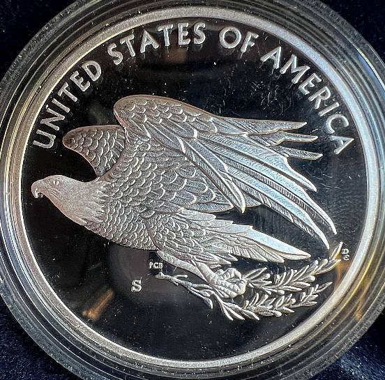 Post-Your-Coins-And-Medals-That-Feature-A-Flag