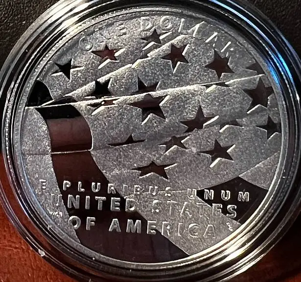 Post-Your-Coins-And-Medals-That-Feature-A-Flag