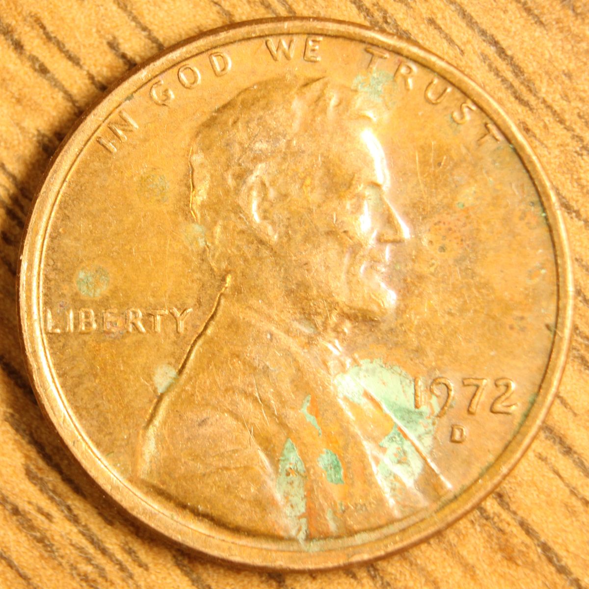 1972-D-Lincoln-Cent-Crack-And-Chip