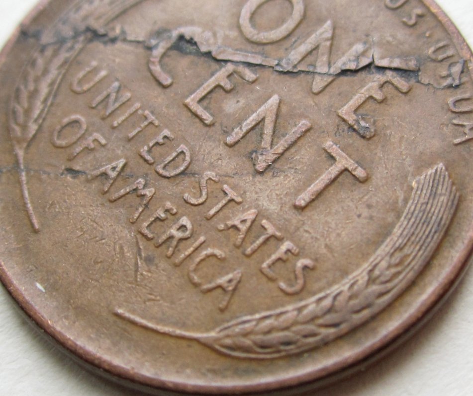 1941-Lincoln-Wheat-Penny-With-Lamination-On-Reverse