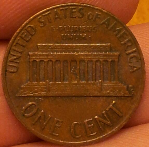 Odd-Looking-Lincoln
