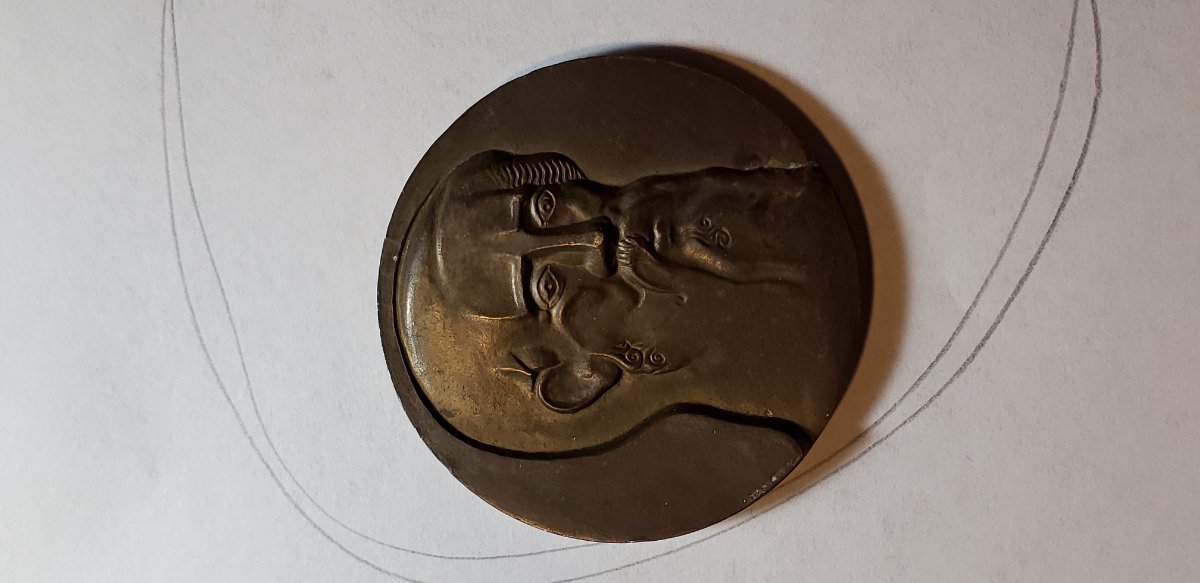 Has-Anyone-See-This-Zeus-Medal-Before