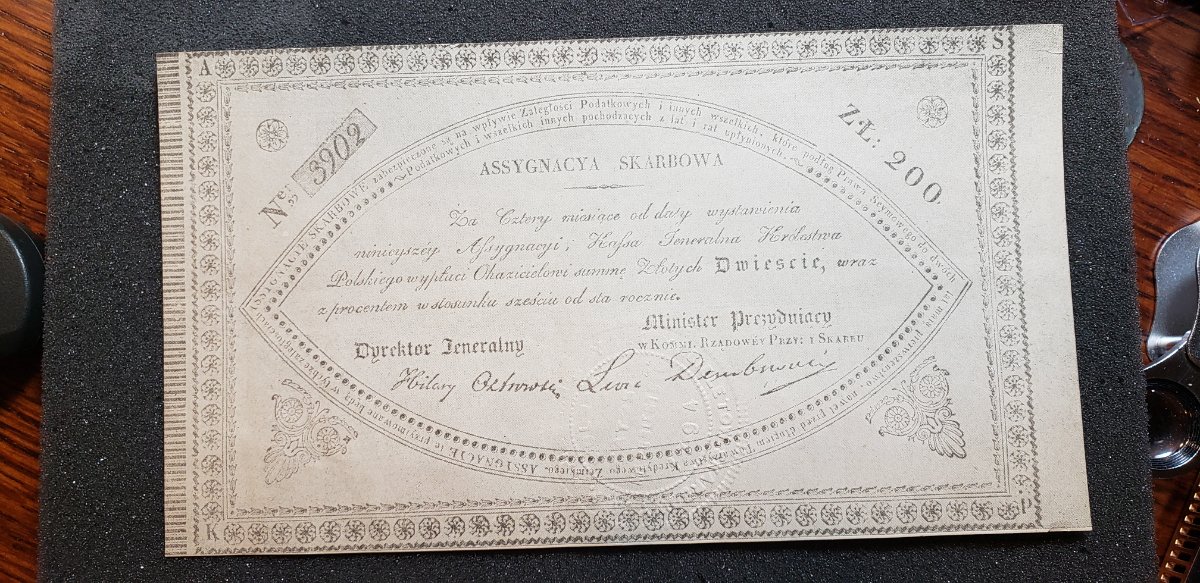 What-Do-I-Have-200-Zlotych-1831?