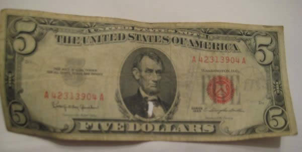 Couple-Of-Red-Seal-5's-United-States-Note