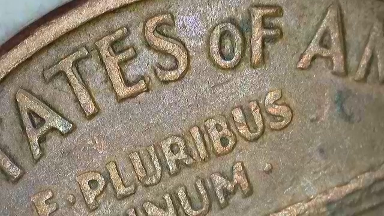 1966-P-Lincoln-Memorial-Cent.-Is-This-A-DDR?
