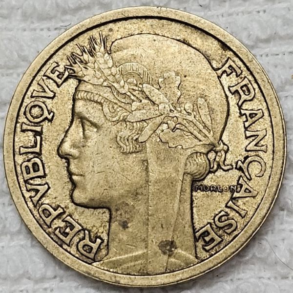 Post-Your-Coins,-Medals-And-Tokens-With-A-Cornucopia