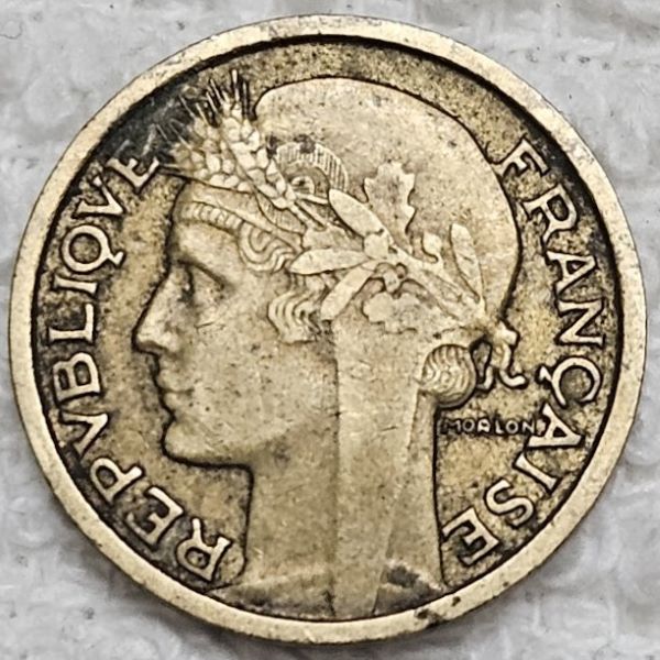 Post-Your-Coins,-Medals-And-Tokens-With-A-Cornucopia