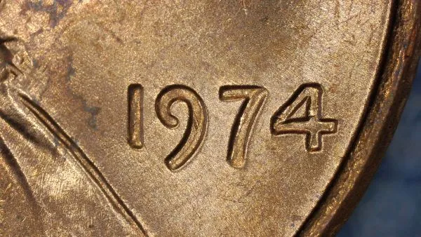 1974-Lincoln-Cents-Large-Date/Small-Date-Comparisons