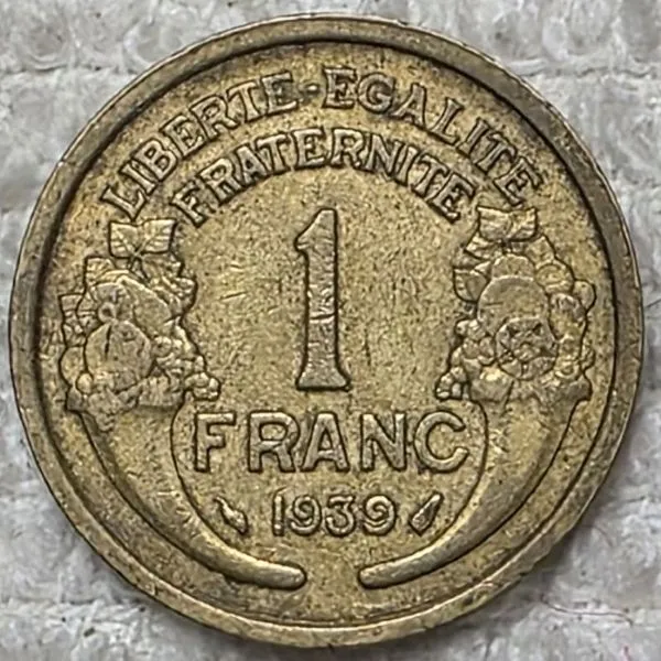 Show-Your-Coins-With-Fruit.