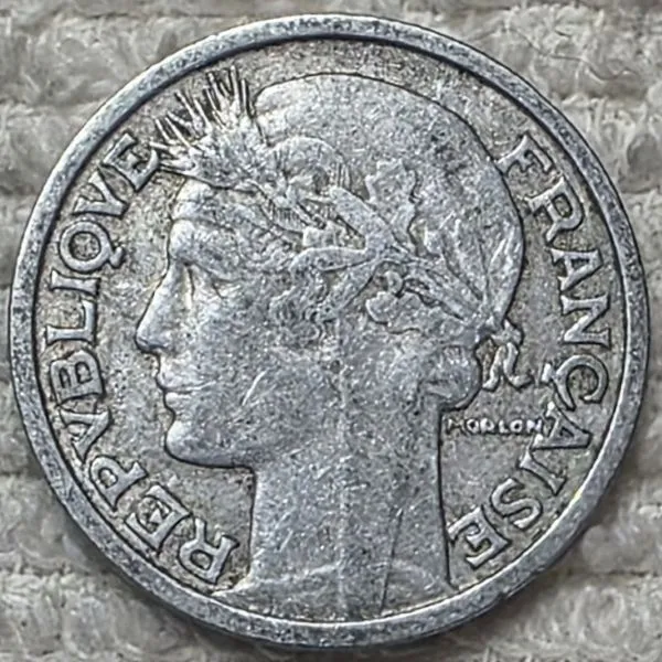 Show-Your-Coins-With-Fruit.