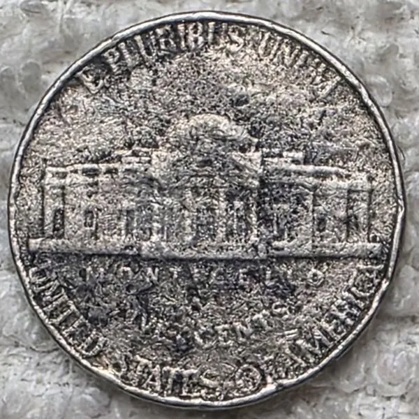2014-D-Ghost-Of-Jefferson---A-Badly-Damaged-Nickel