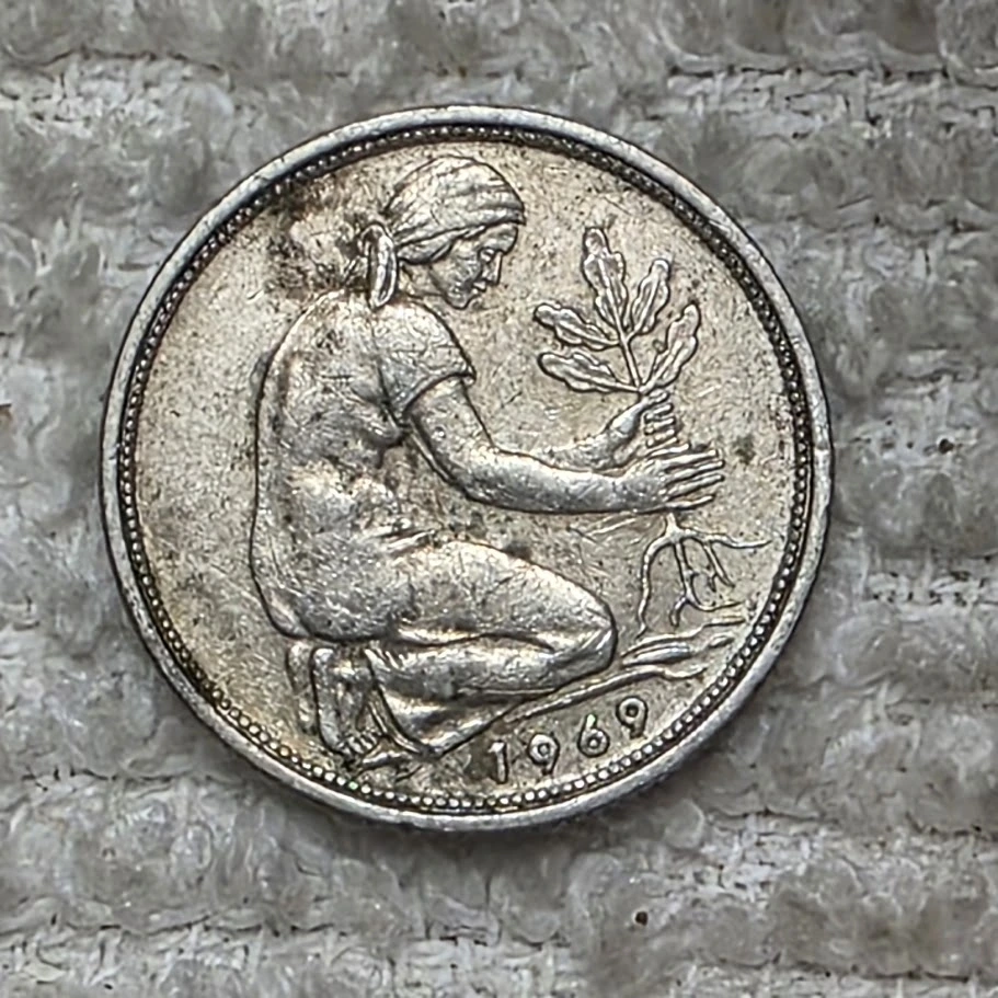 Post-Your-Coins-With-Hats