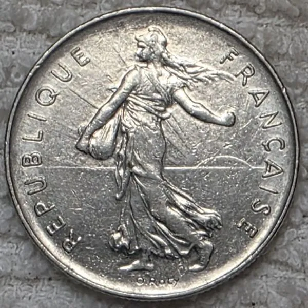 Post-Your-Coins-With-Coats-Of-Arms,-Shields,-Crests,-Crowns,--Etc.