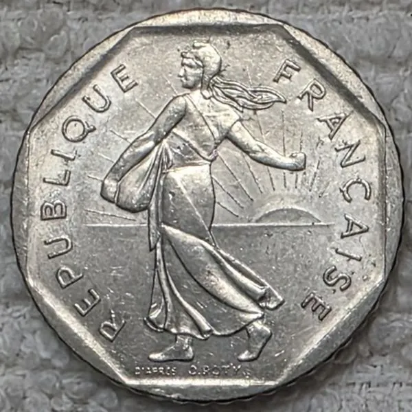 Post-Your-Coins-With-Coats-Of-Arms,-Shields,-Crests,-Crowns,--Etc.