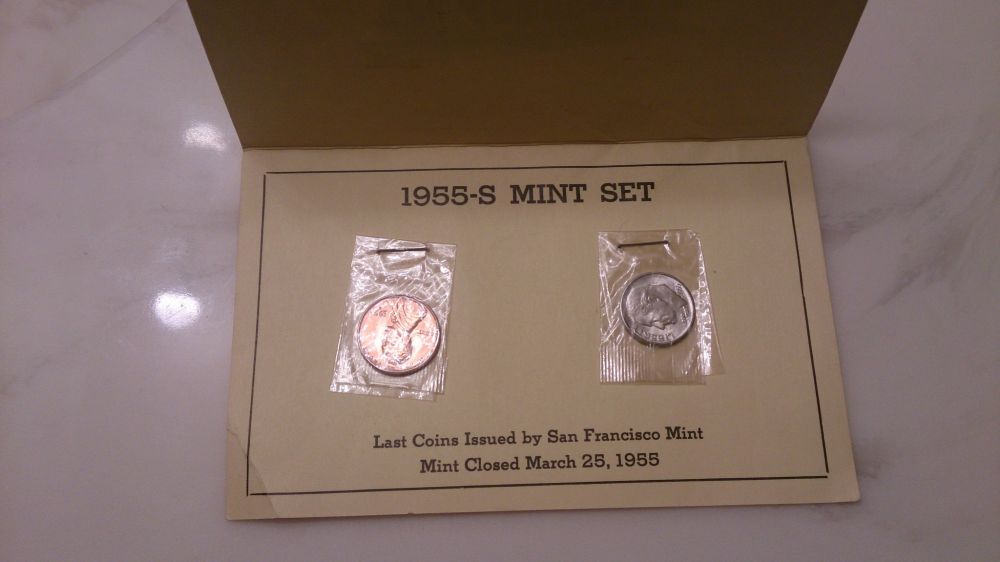 Can-Someone-Inform-Me-About-This-Weird-Mint-Set?