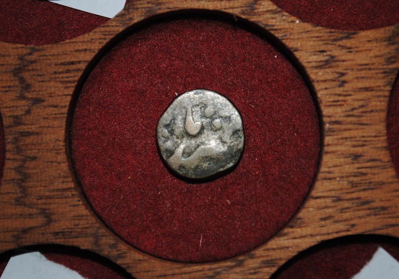 Indian-Coins-That-Need-Identifying-Id:-Admixture-Of-Mughal,-Delhi-Sultanate-And-Princely-States