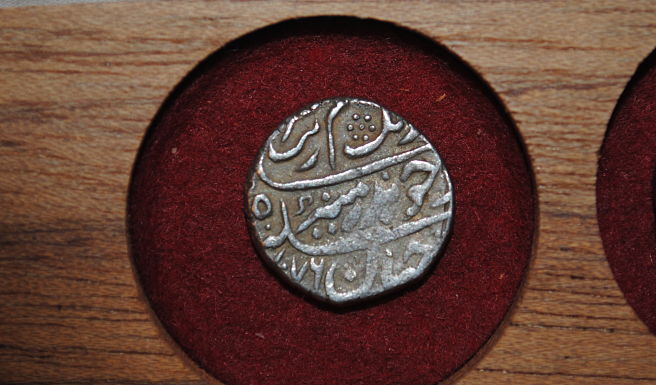 Indian-Coins-That-Need-Identifying-Id:-Admixture-Of-Mughal,-Delhi-Sultanate-And-Princely-States