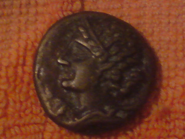 Does-Anyone-Recognize-This-Coin