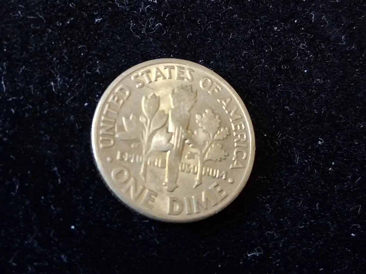2013-P-Dime-Possible-Grease-Strike-Error
