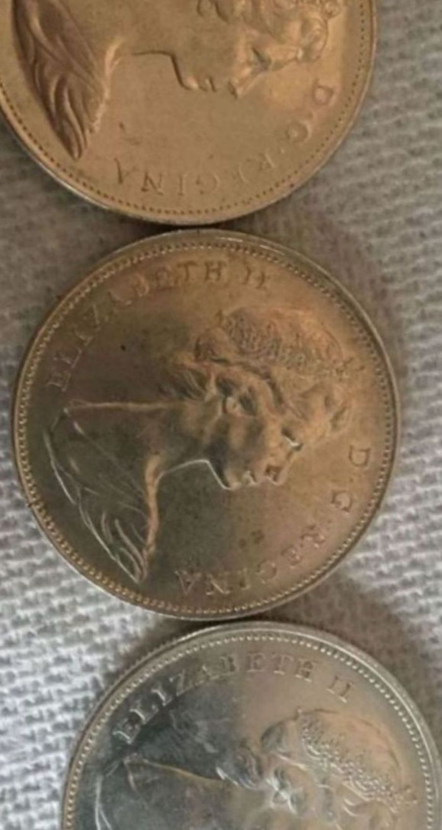 Need-Help-On-Identifying-1966-Dollar-Beads