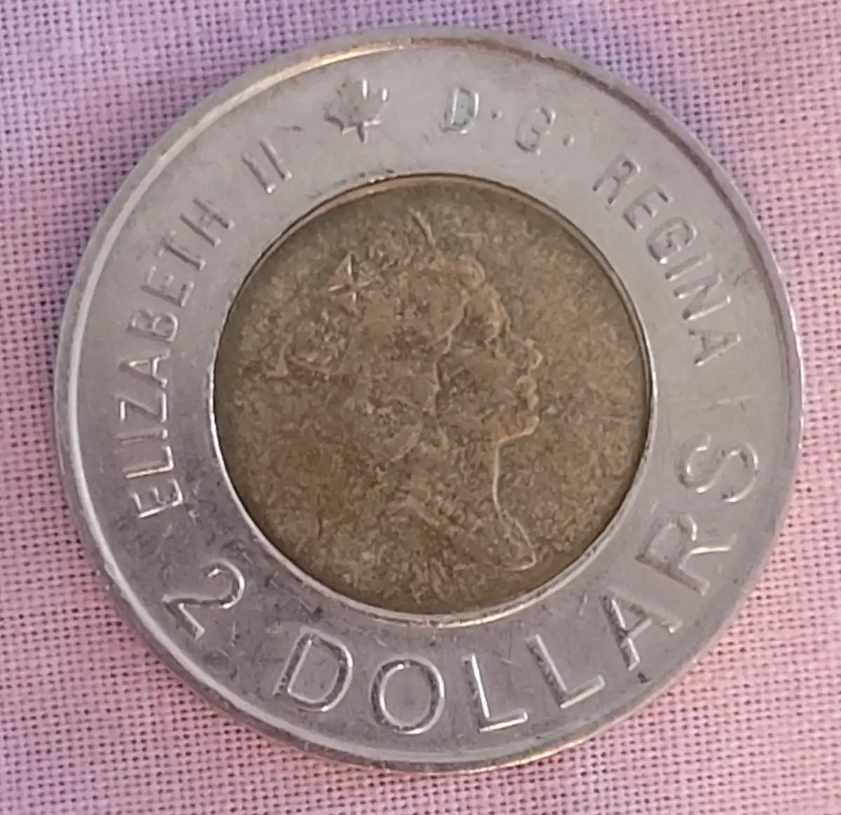 2000-Canadian-Knowledge-Toonie---Possible-Error-Under-The-First-