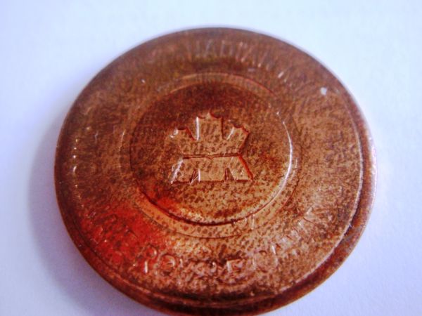 A-Special-Mascot-Medallion-From-2010-Olympics