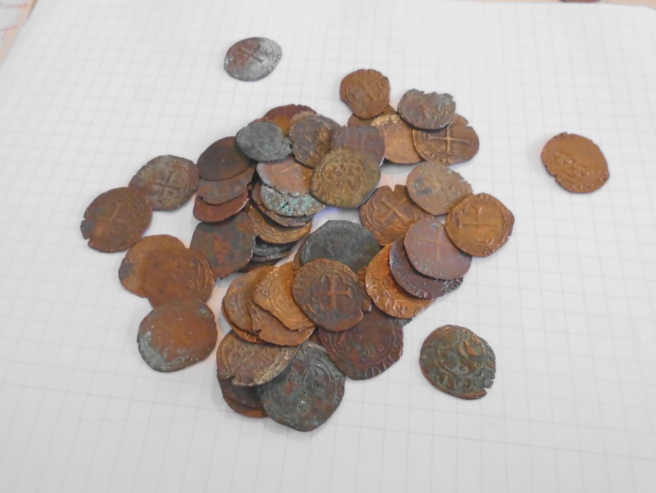 Unknow-Hoard-Of-Medieval-Coins