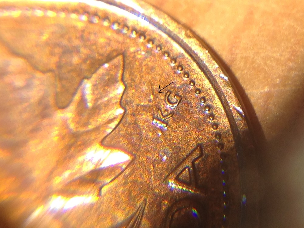 2000-1-Cent-Queen-Spit-Bead-:-Die-Clash--Dot?