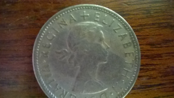 1964-UK-Two-Shilling-With-Back-Turned-Sideways?