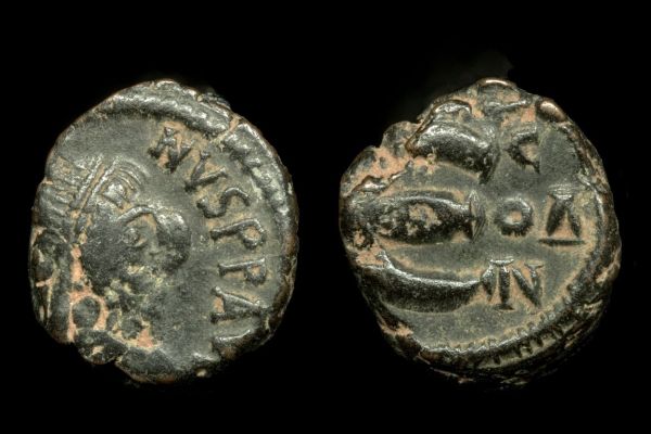 Justin-I-Half-Follis