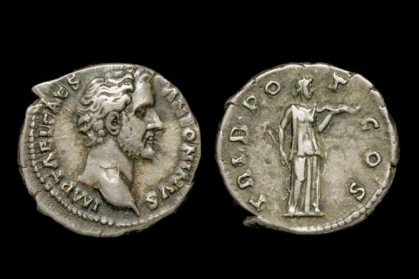 Antoninus-Pius---Libertas