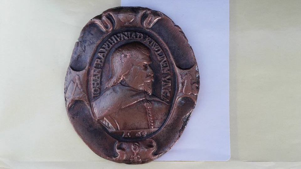 Can-Someone-Help--To-Identify--To-Old-Medals-?