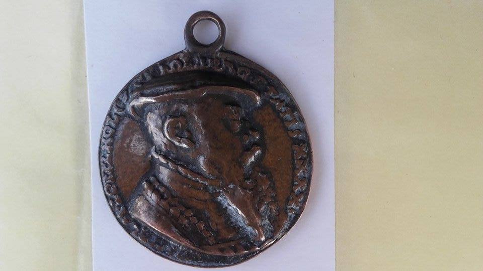 Can-Someone-Help--To-Identify--To-Old-Medals-?
