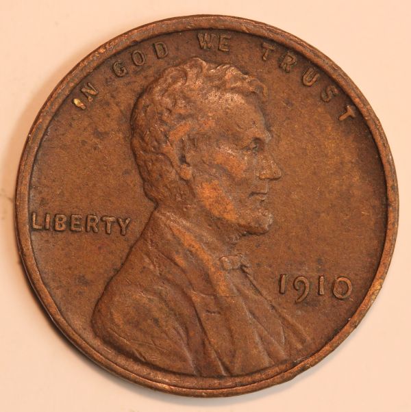 A-Pair-Of-1910-Lincoln-Cents