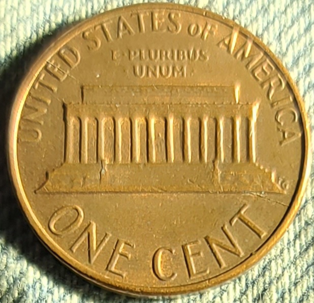 1983-Lincoln-Penny,-Internal-Die-Break?