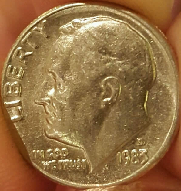 '83-D-Dime-W/-Apparent-Doubling-On-Ear-Lobe.