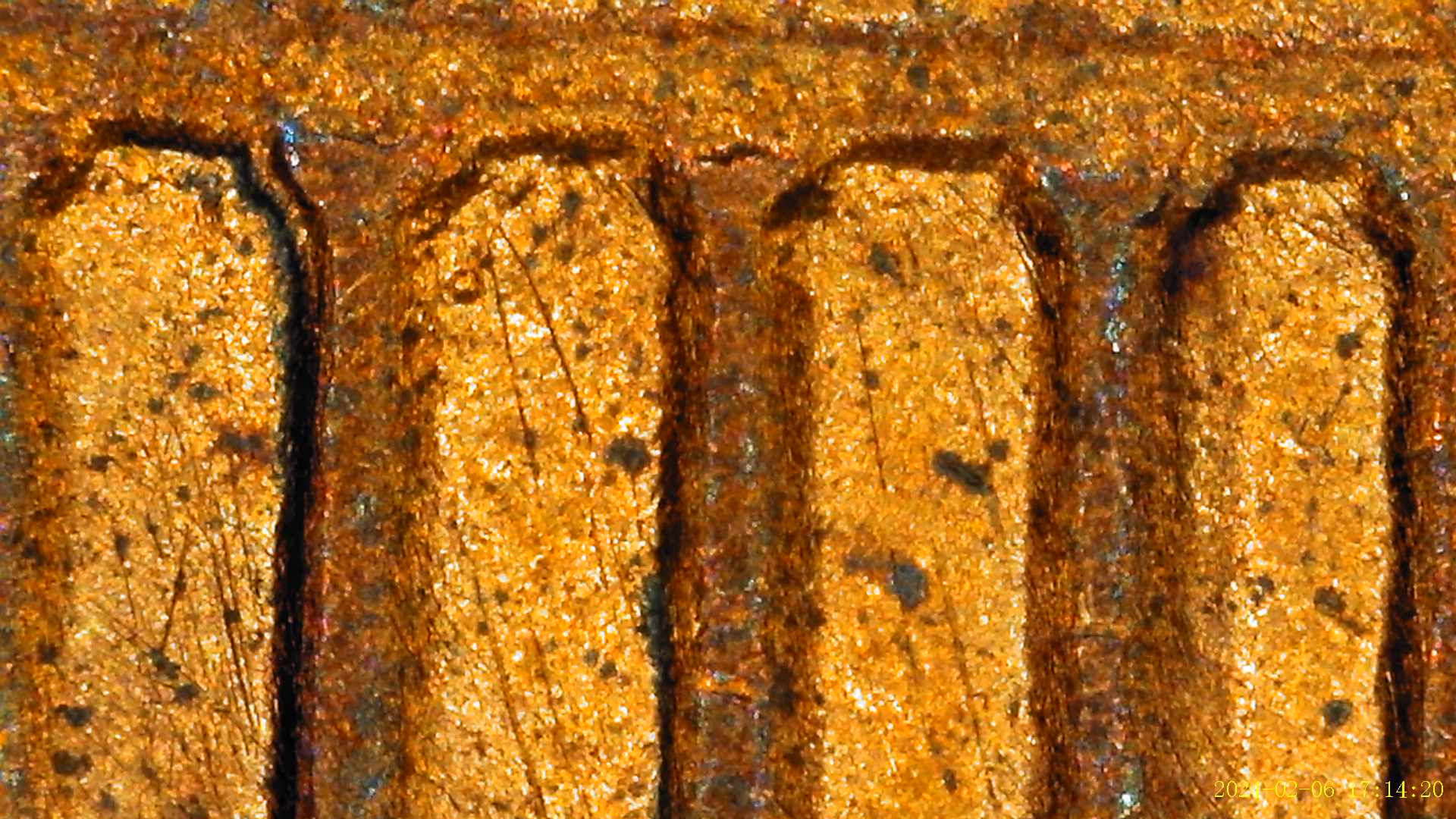1985-Lincoln-Memorial-Penny-With-Twisted-Top-To-3RD-Column-Reverse