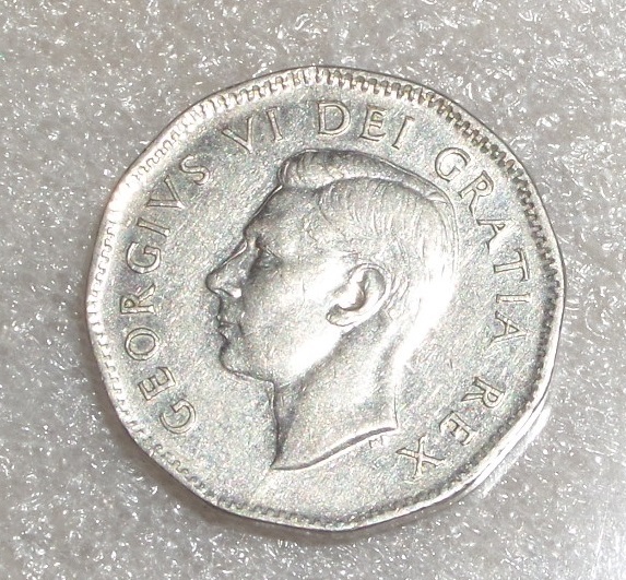1949-Canadian-5-Cents-...-Need-Help...-Is-It-A-Doubled-Die?