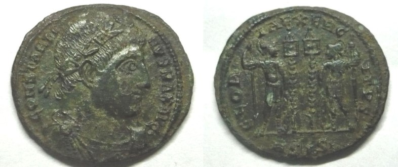 Constantine-I----Two-Soldiers,-Two-Standards