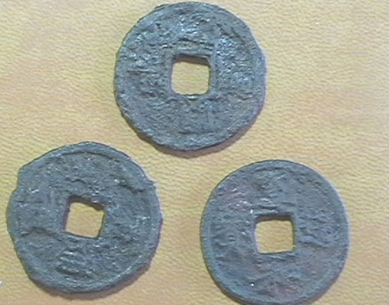 Chinese-Cast-Iron-Coins