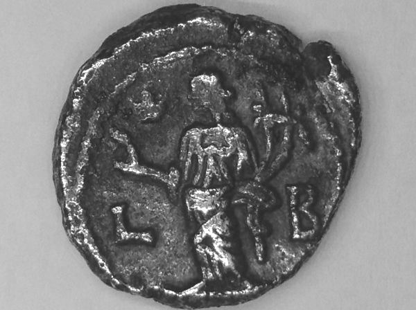 Need-Help-Identifying-This-Coin