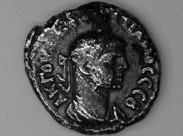 Need-Help-Identifying-This-Coin