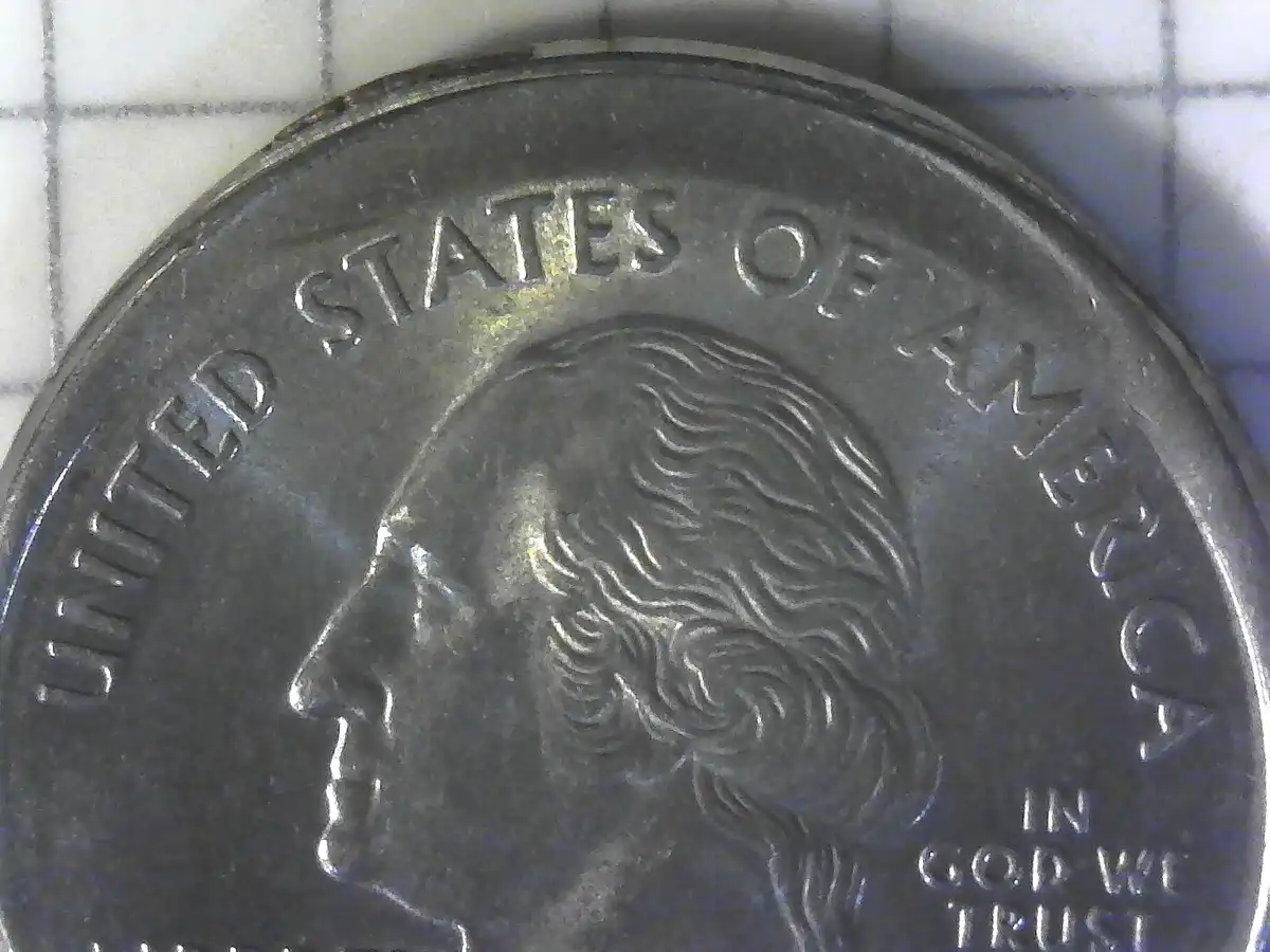 1999-P-Connecticut-State-Quarter-Possible-Off-Center-Strike