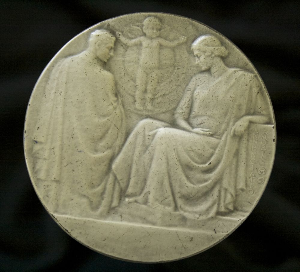 Older-Religious-Medals-By-The-Medallic-Art-Company