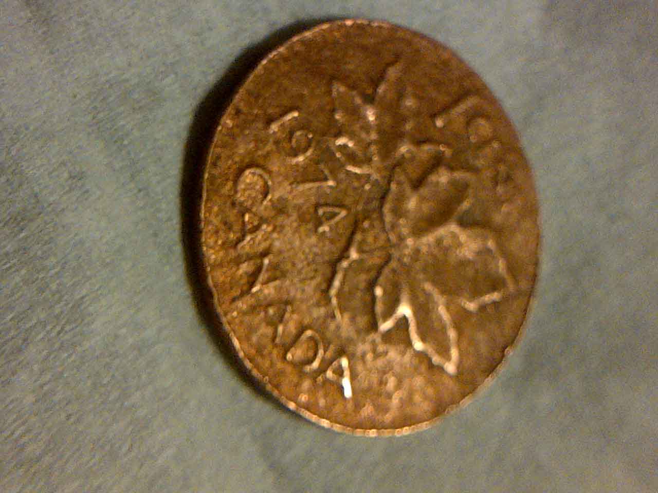 Canadian-1974-Penny--Any-Ideas-What-Happen-Here