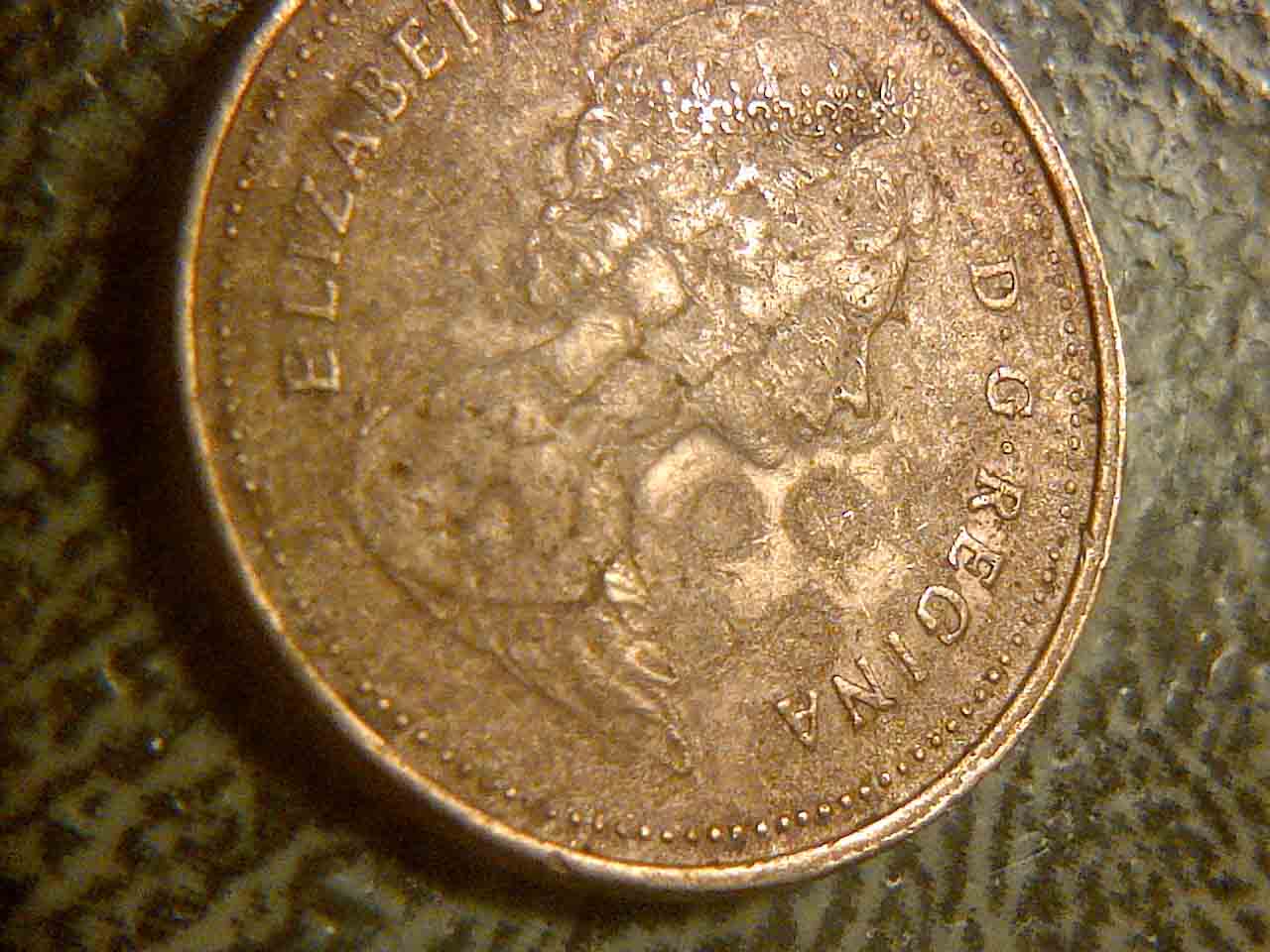 Canadian-1977-1981-And-1941-Penny