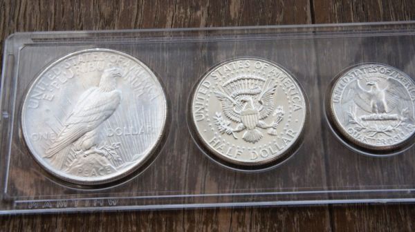 An-Interesting-Purchase-Peace-Dollar-In-Holder.